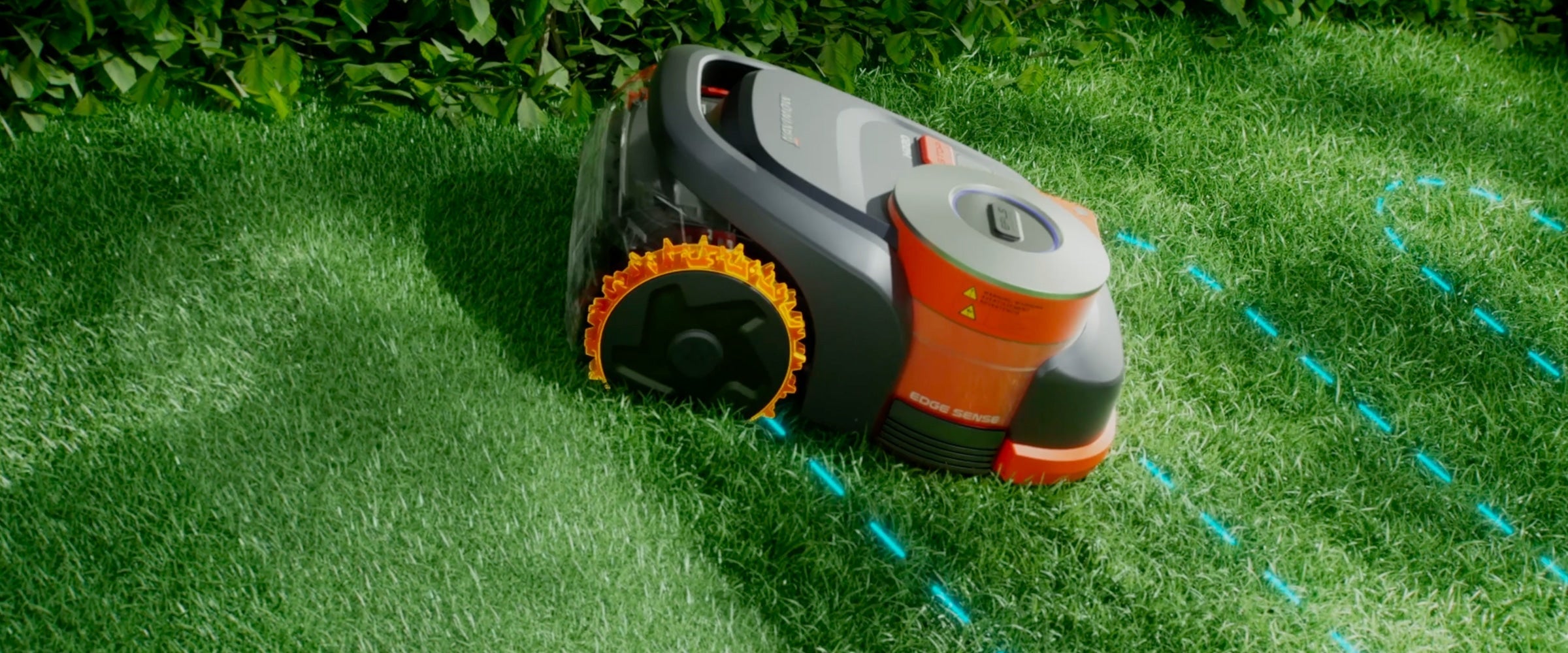 <p>With Electronic Stability Control, the H2 actively regulates wheels during turns to maintain a balanced center of gravity, tackling 45% (24°) slopes with absolute stability¹.</p>