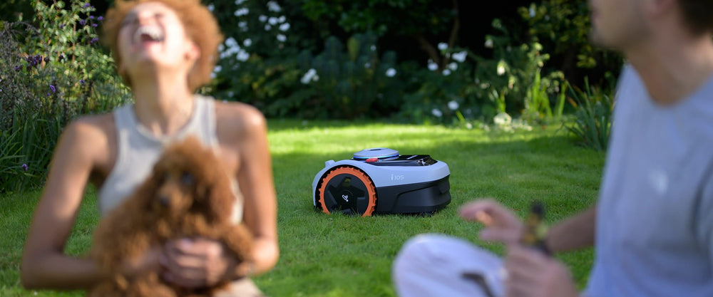 Navimow i105 robot lawn mower